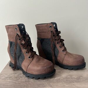 BRAND NEW: Sorel Lexie Wedge Boots